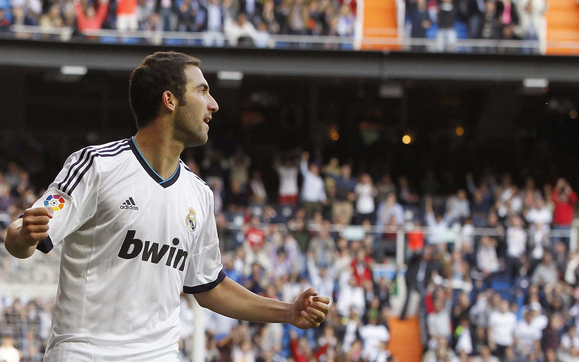 爱游戏官网充值-“意甲战况激烈，豪门争锋不断”，意甲的豪门